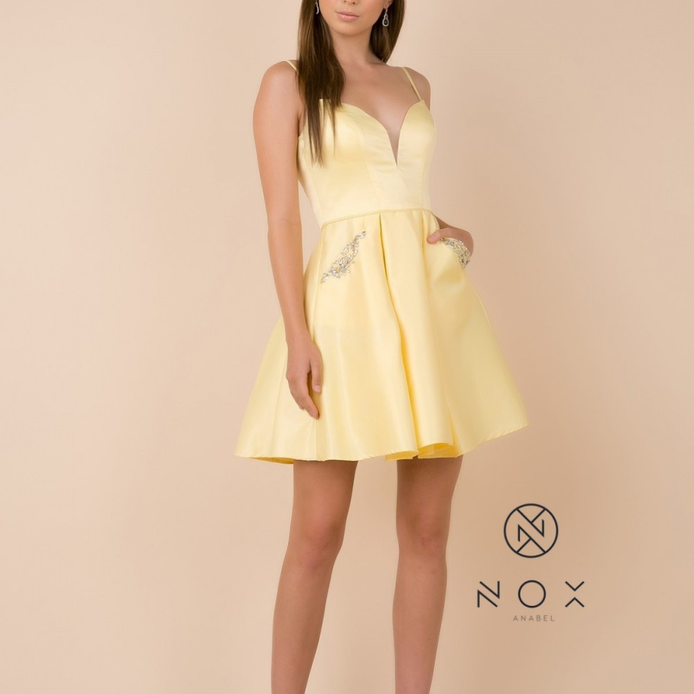 Sweetheart Neckline Short Homecoming Dress NXN670